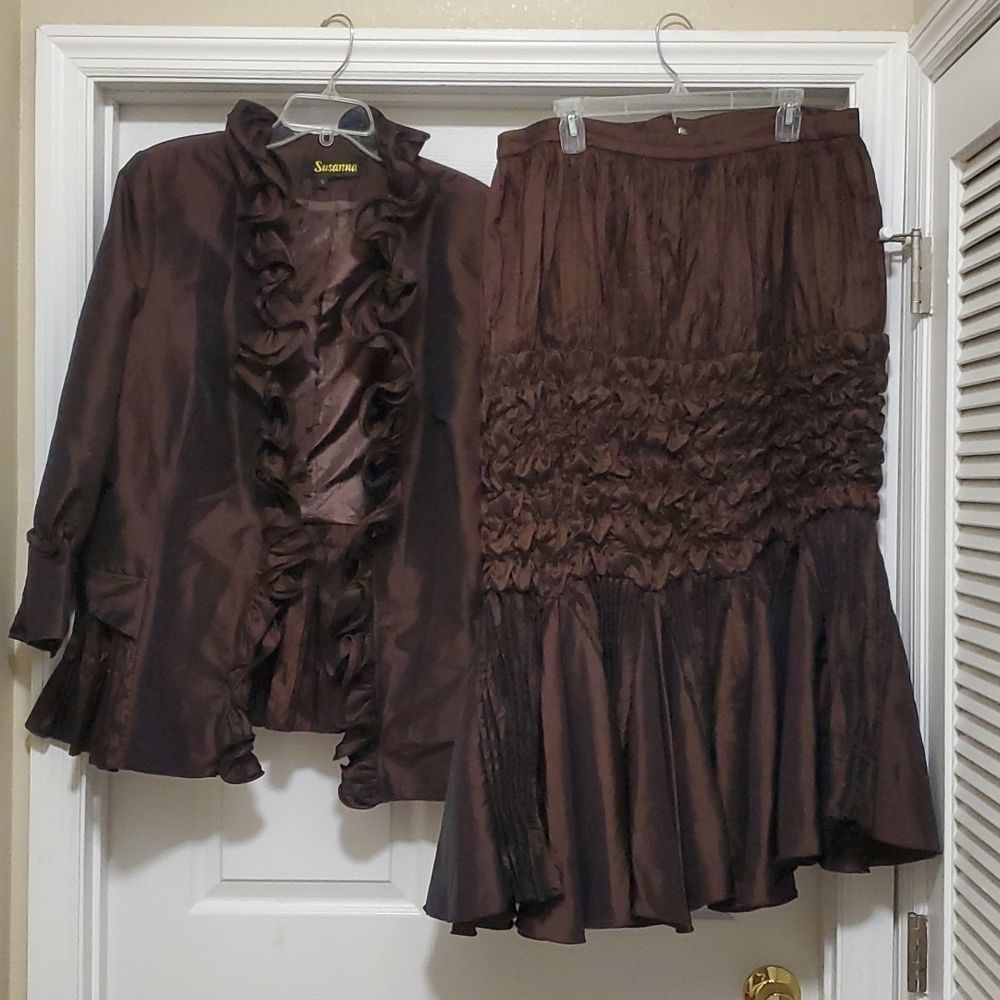 ❣️Susanna psychedelic black brown ruffled smocked skirtsuit sz 18